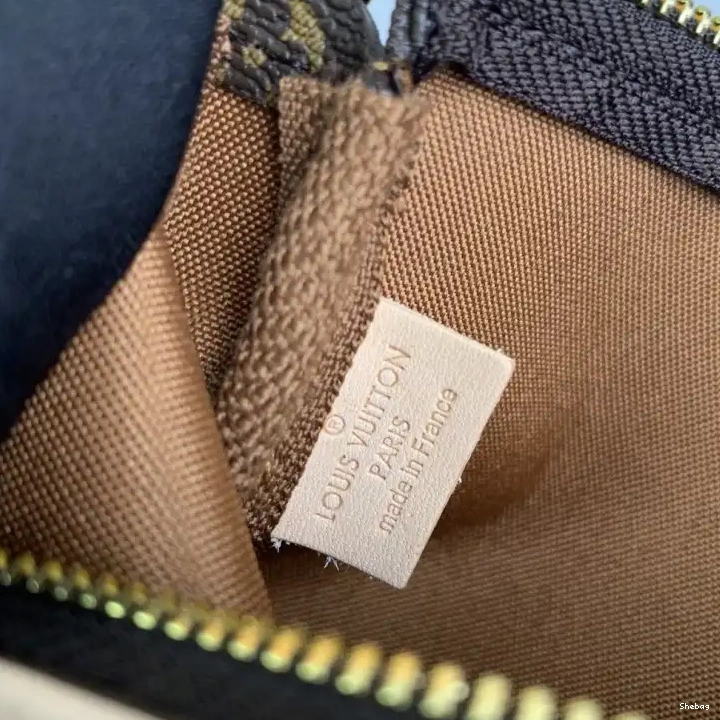 Bags 19B5710005 LV 0717
